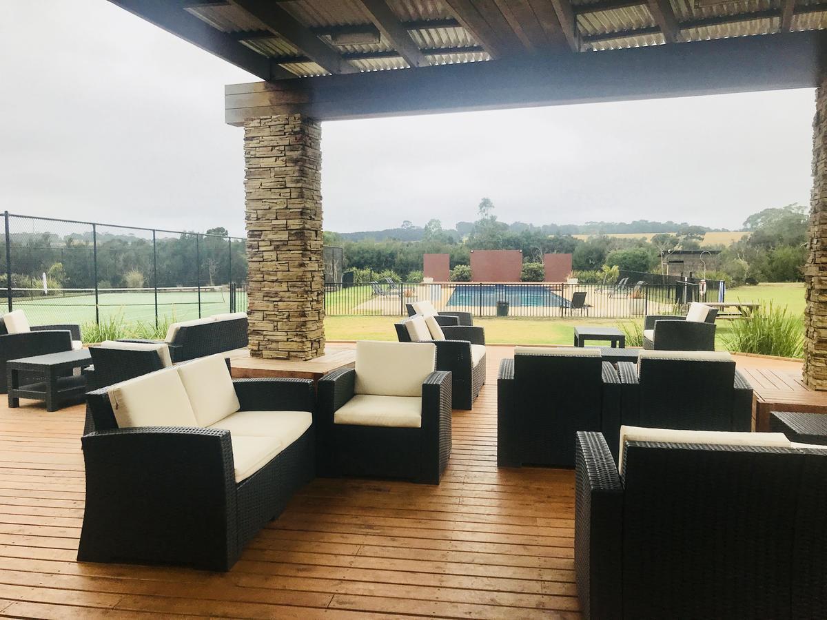 Three-Bedroom Villa,658902459:JPEG