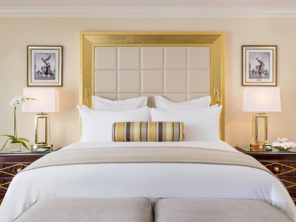 Deluxe Room with King Bed,1435413286:JPEG