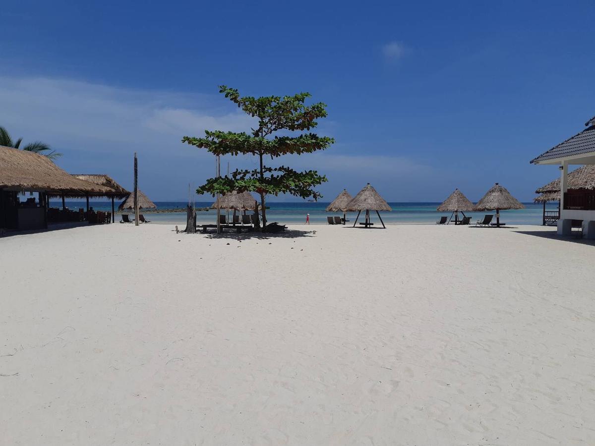 Grand Deluxe Beach Front Villa,1327707161:JPEG