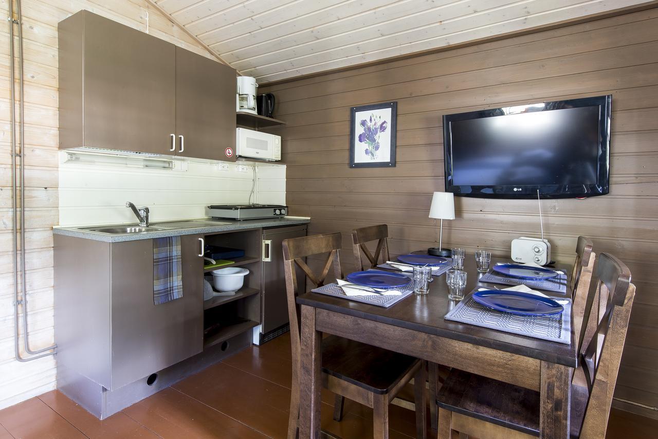 Beach Cabin for 4,669050820:JPEG