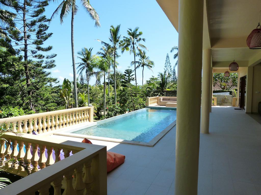 Three-Bedroom Villa with Private Pool,815870153:JPEG