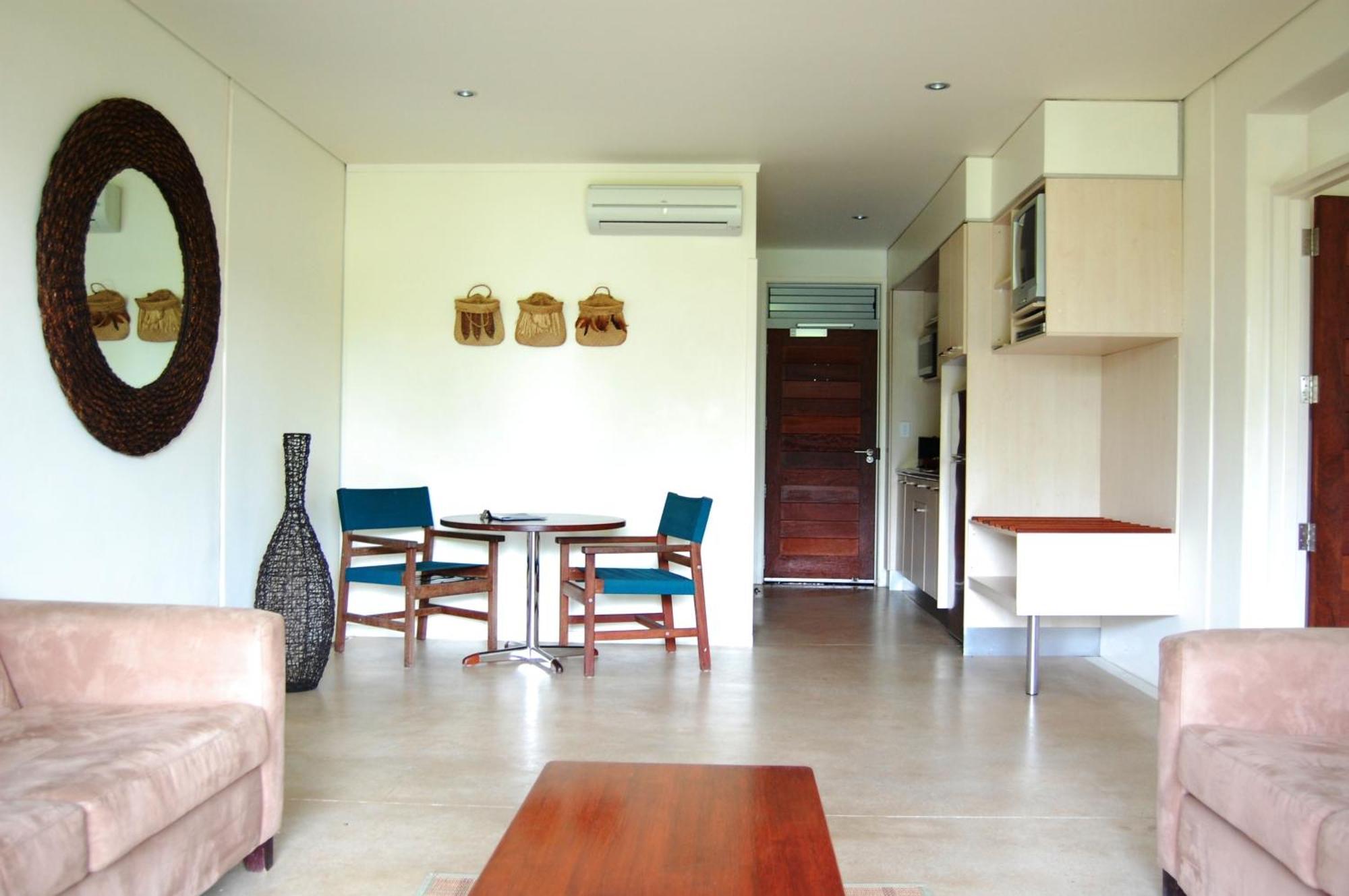 One-Bedroom Suite,682944975:JPEG