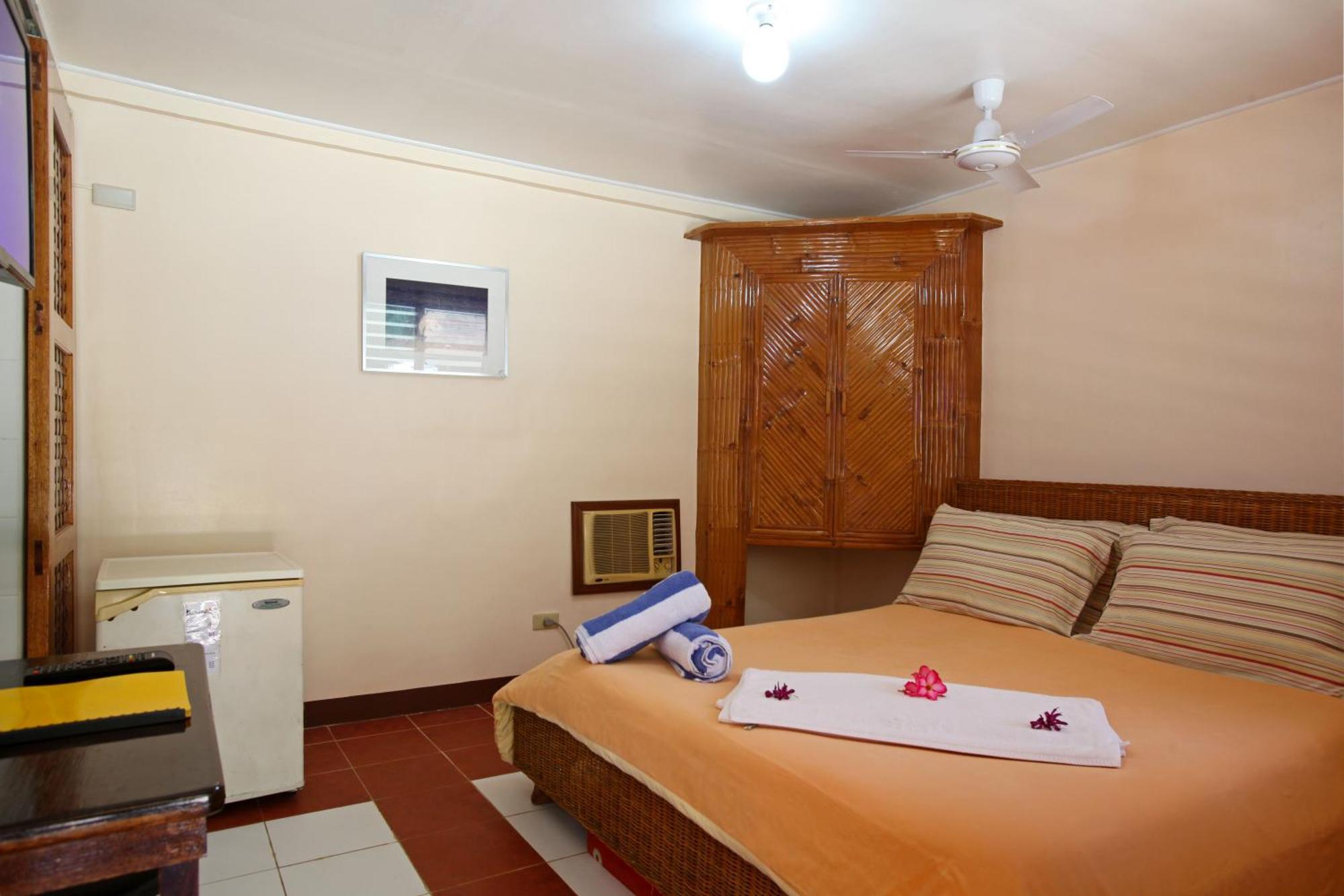 Economy Double or Twin Room,910395028:JPEG