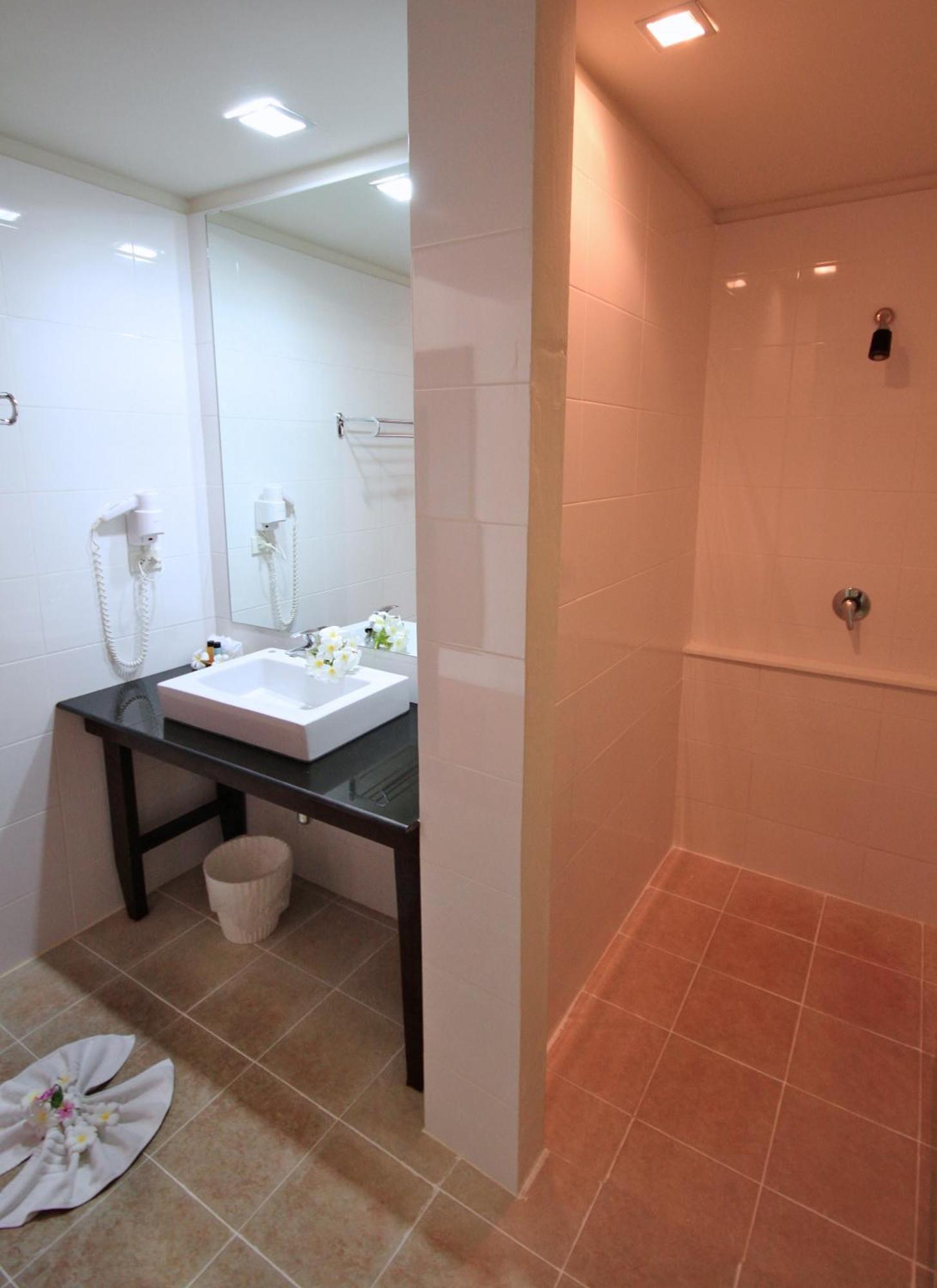 Standard Room,1106846073:JPEG