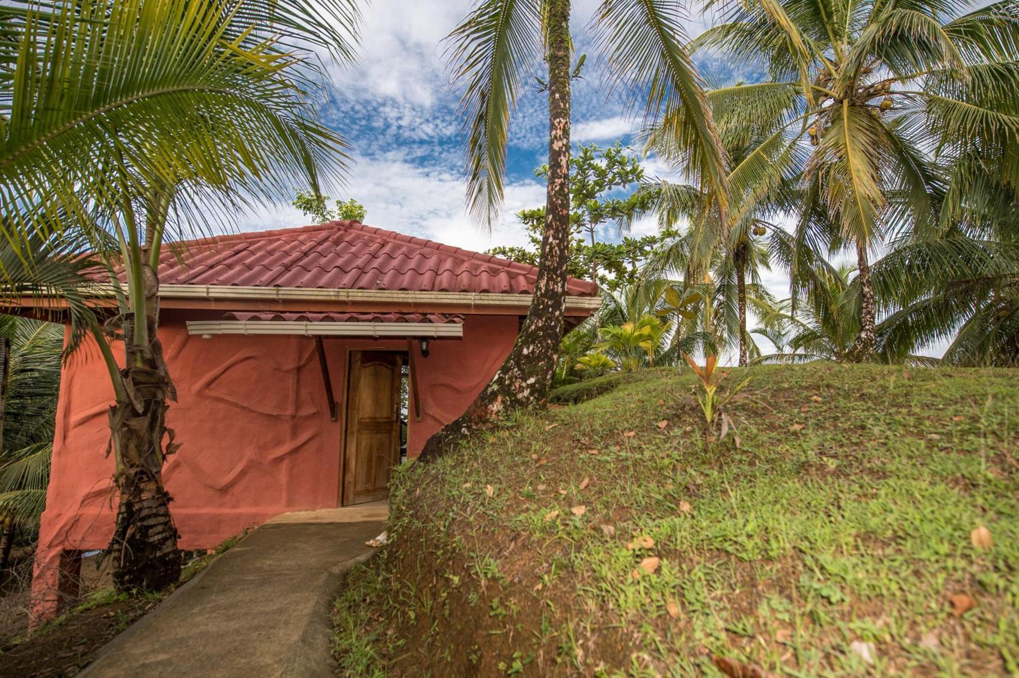 Casita Garden Queen Room