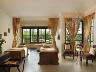 Spa Package at Deluxe Double or Twin Room,983325991:JPEG