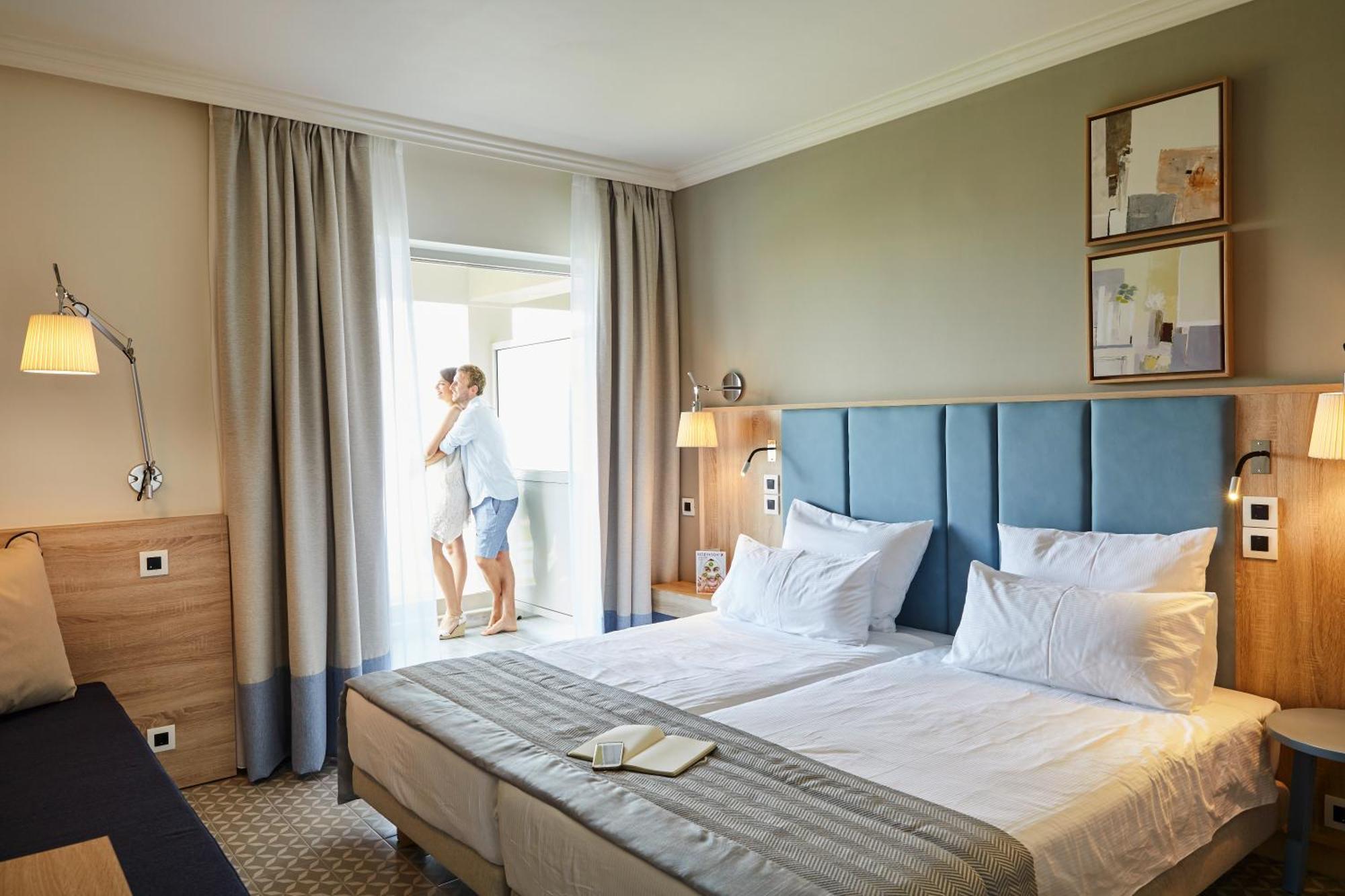 Double Room,928272241:JPEG