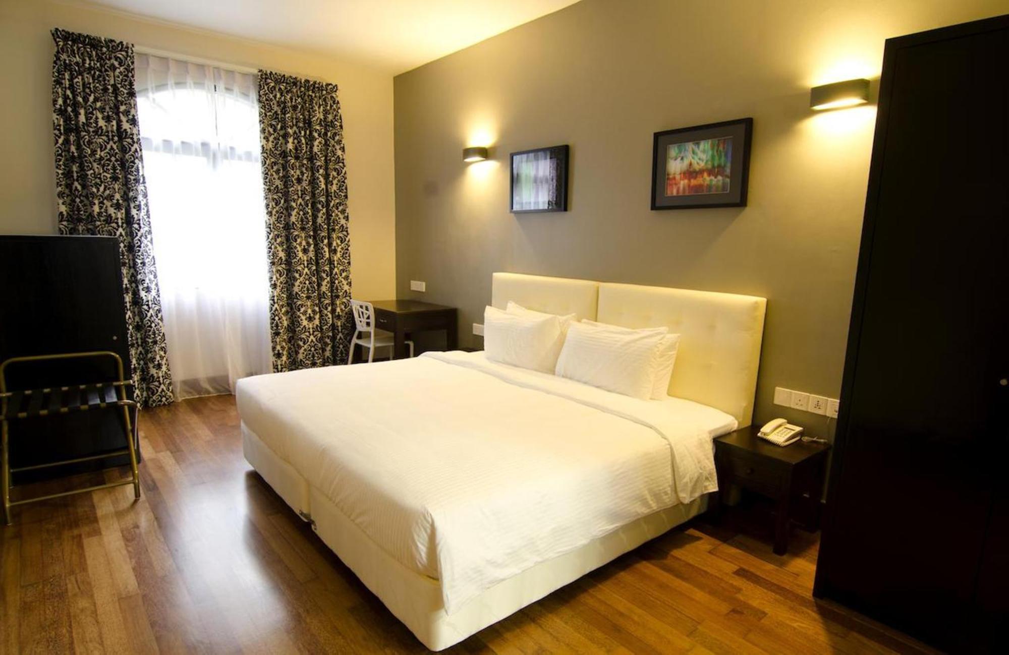 Shasta Family Suite,1283111356:JPEG