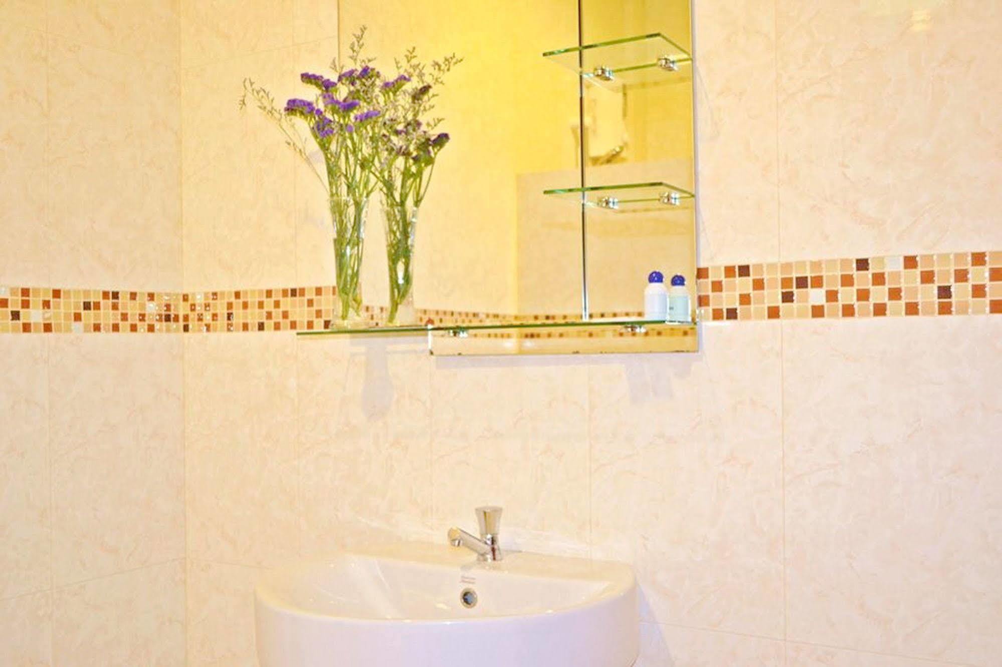 DeluxeTwin Bungalow with Garden View,1622045575:JPEG