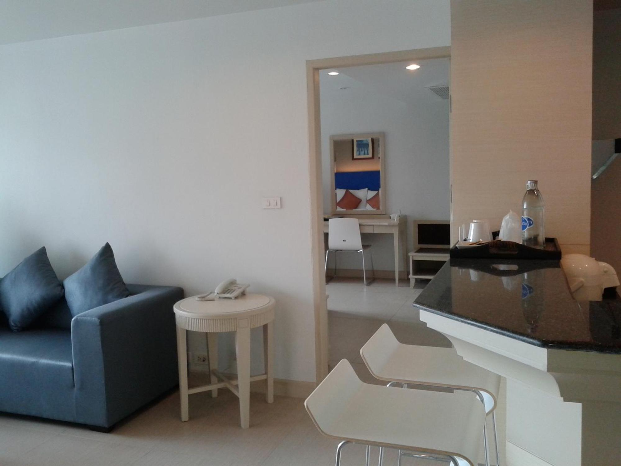 One-Bedroom Suite