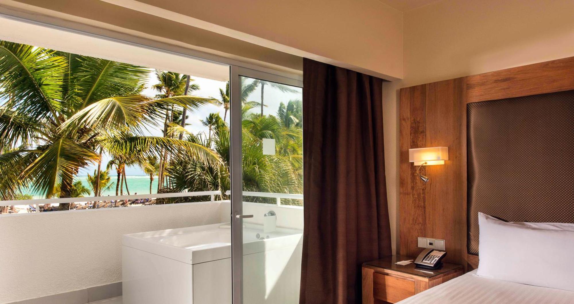 Junior Suite Ocean Front,1274810395:JPEG