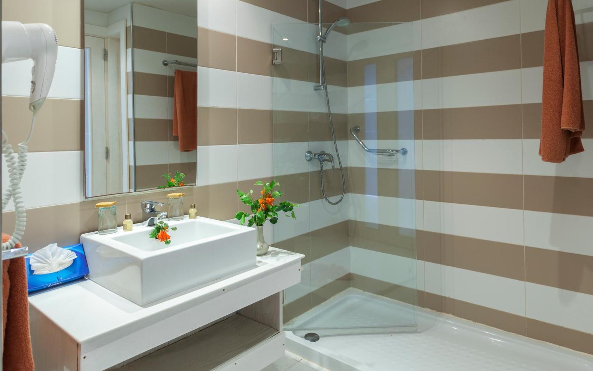 Quarto Triplo Standard