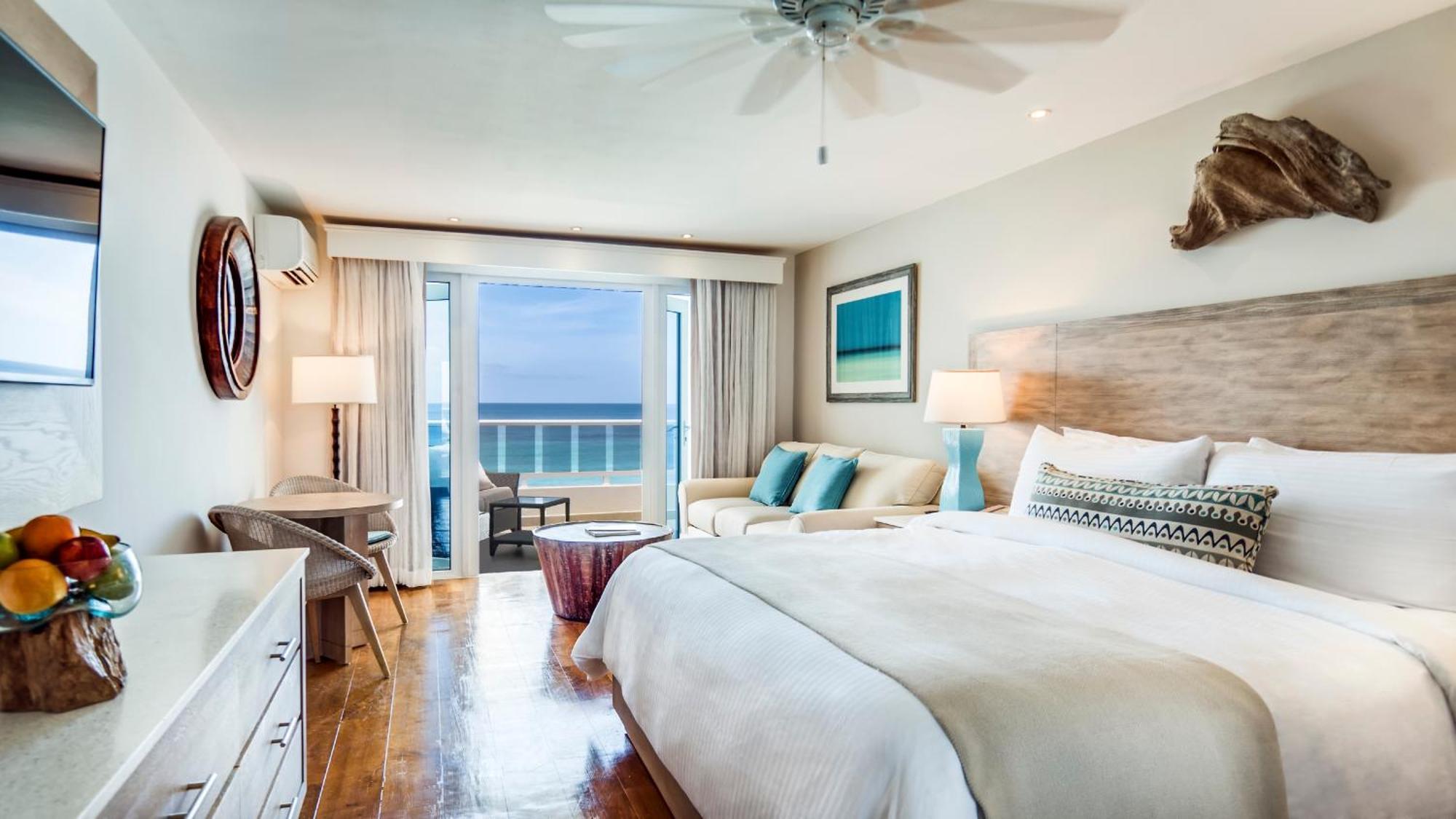 Ocean Front Room, Guest room