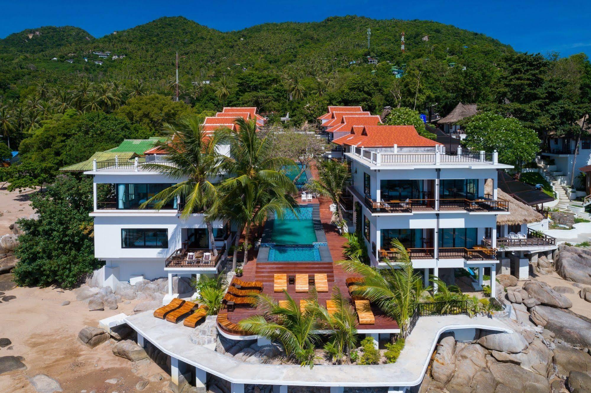 Superior Double or Twin Room with Resort View