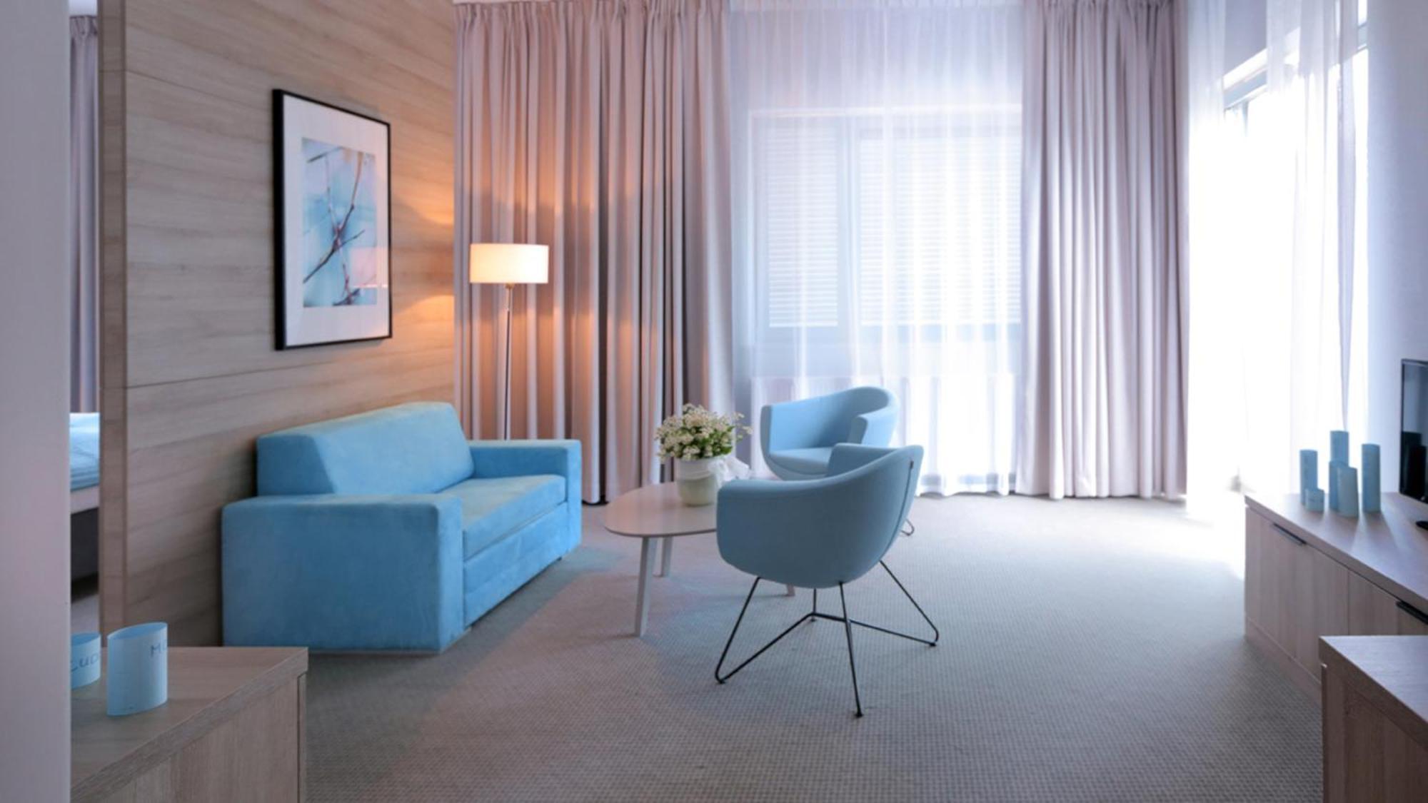 Junior Suite,713694172:JPEG