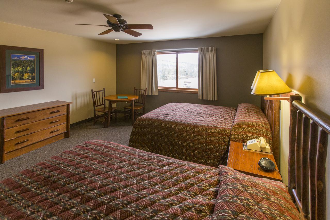 Queen Room with Two Queen Beds