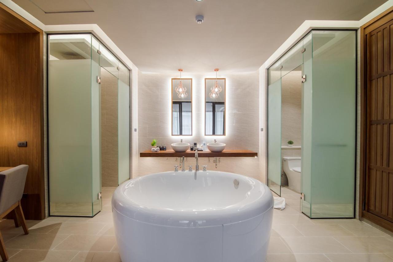 Two-Bedroom Family with Private pool,719272945:JPEG