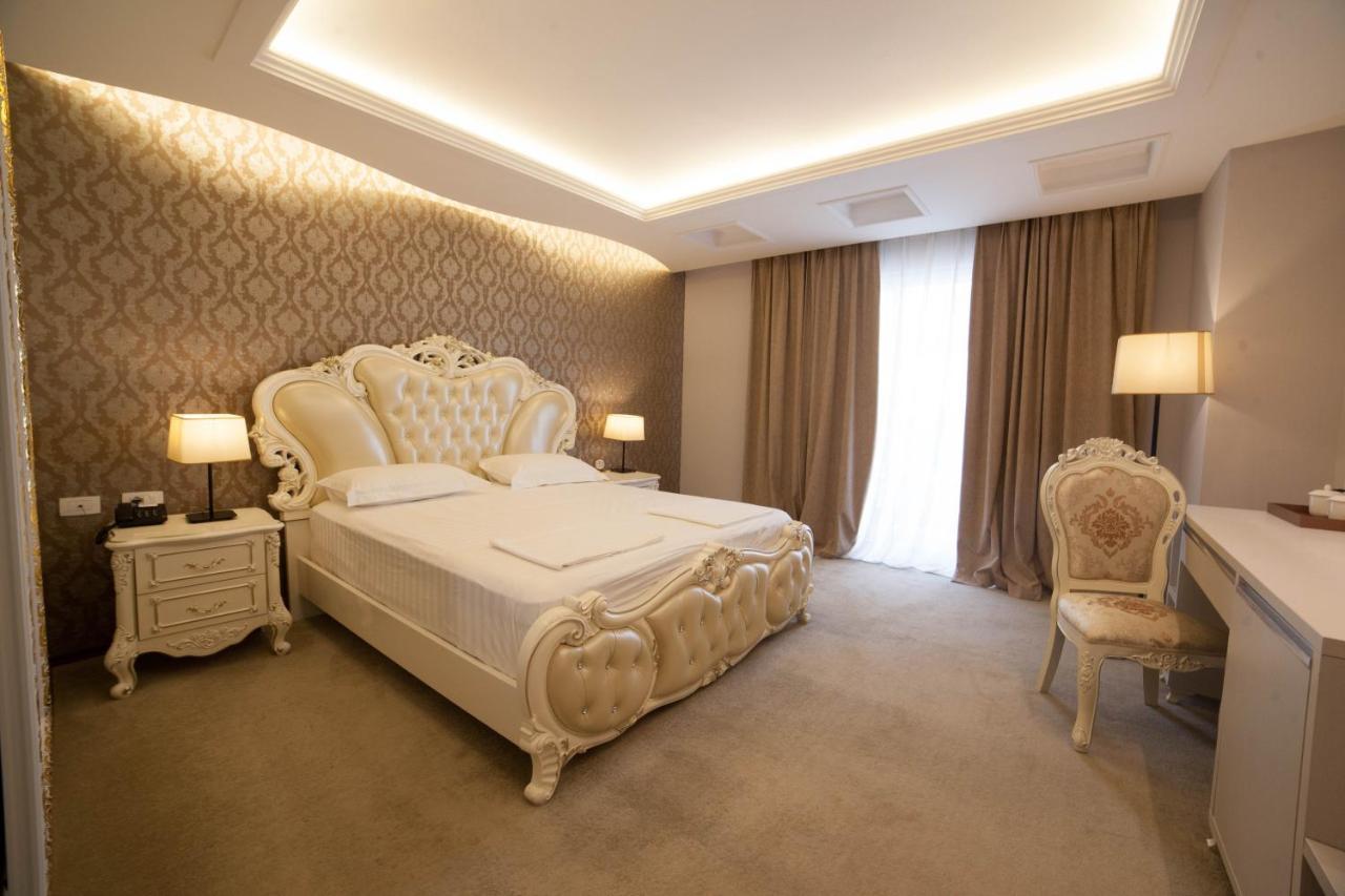 Chambre Double Deluxe - Vue Latérale sur Mer