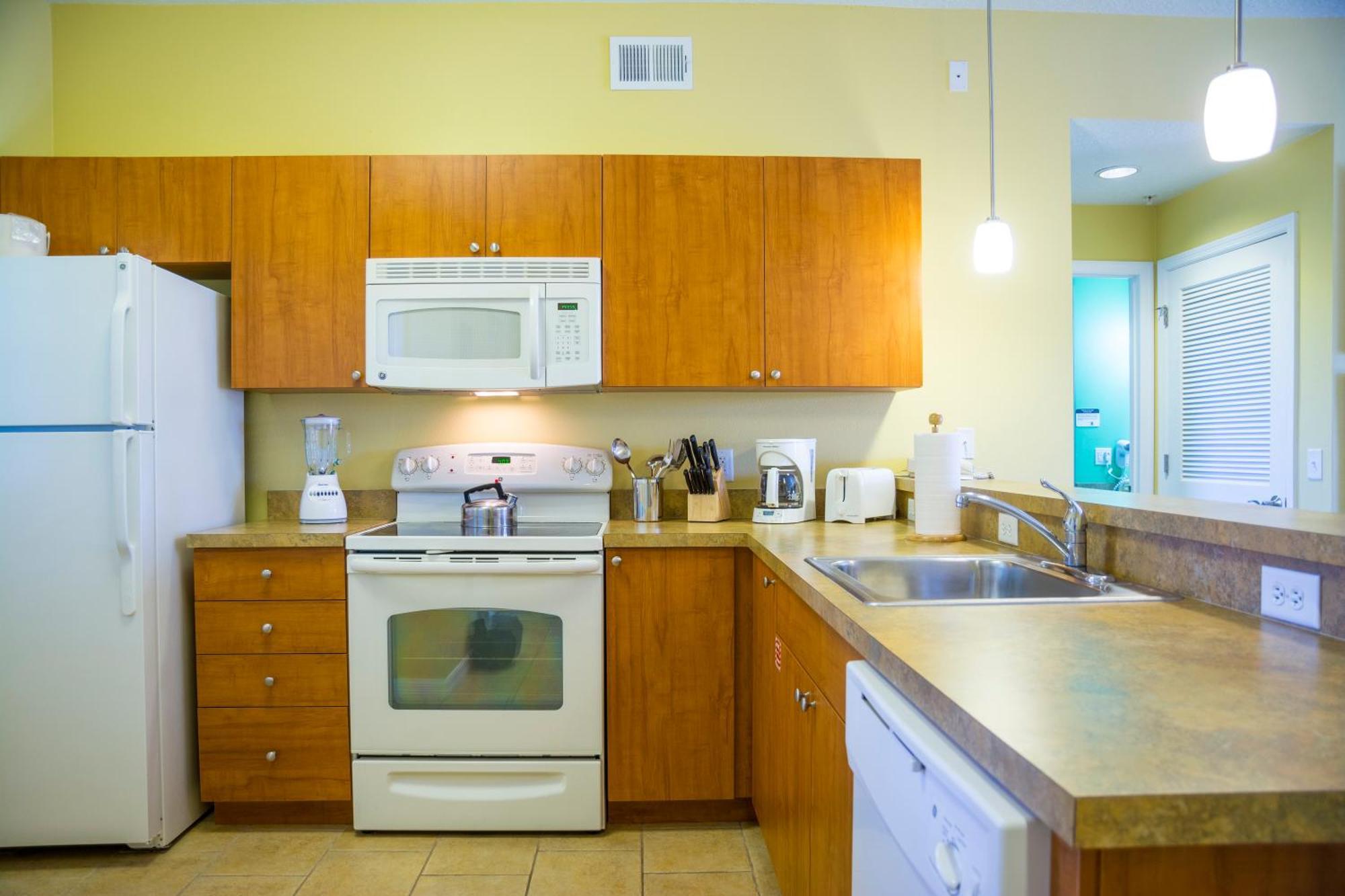 One Bedroom Condo with Sofa Bed - Full Kitchen,766981849:JPEG