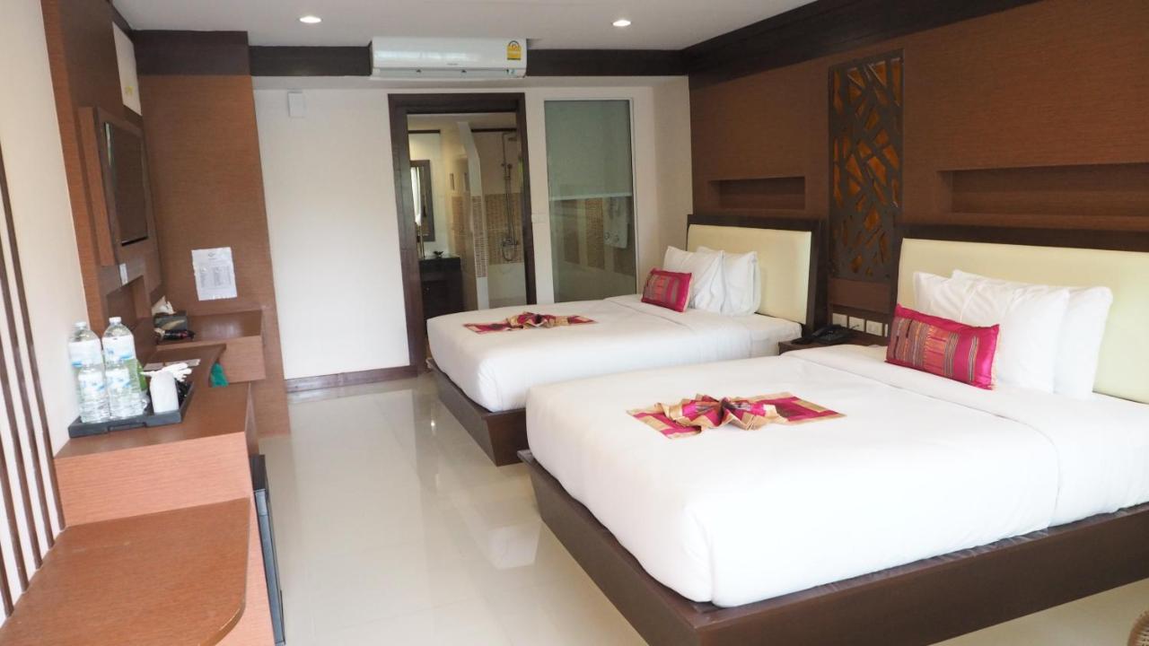 Family Suite with Pool Access