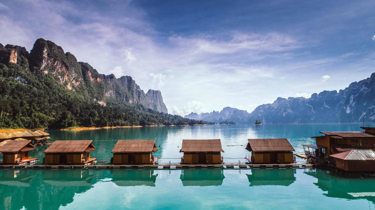 Deluxe Villa,744271552:JPEG