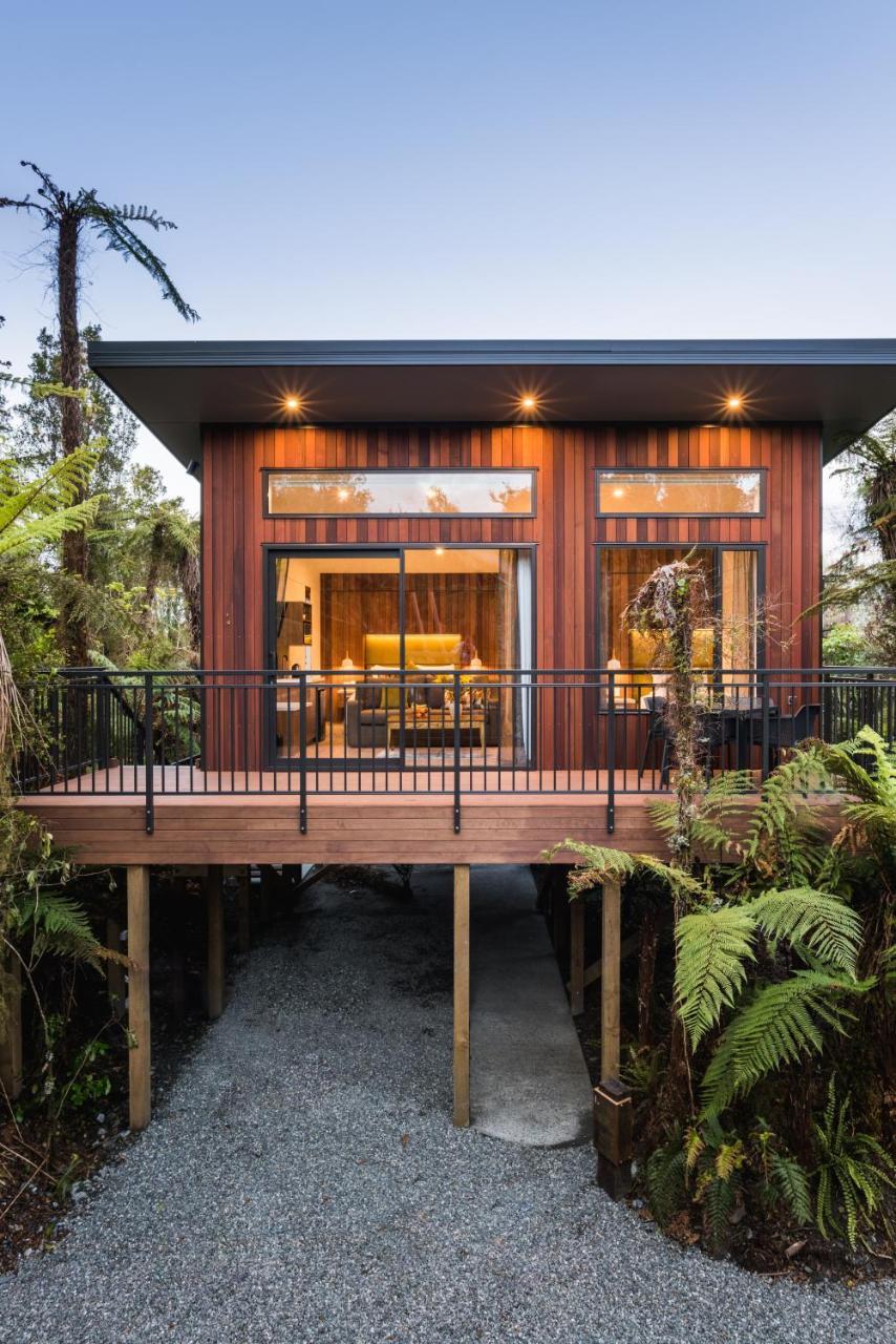 Deluxe Tree Lodge
