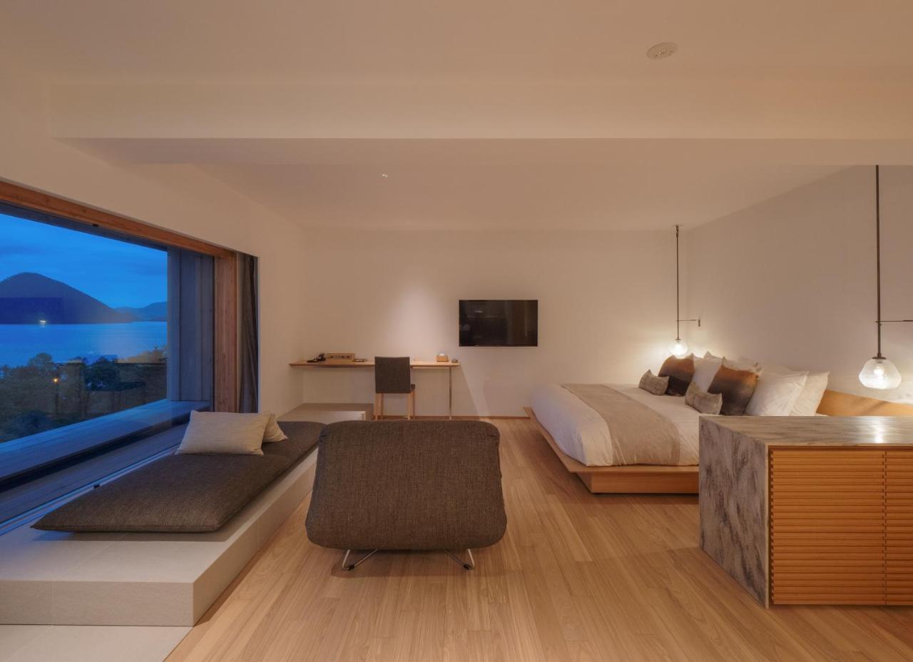 King Room with Lake View,738389239:JPEG