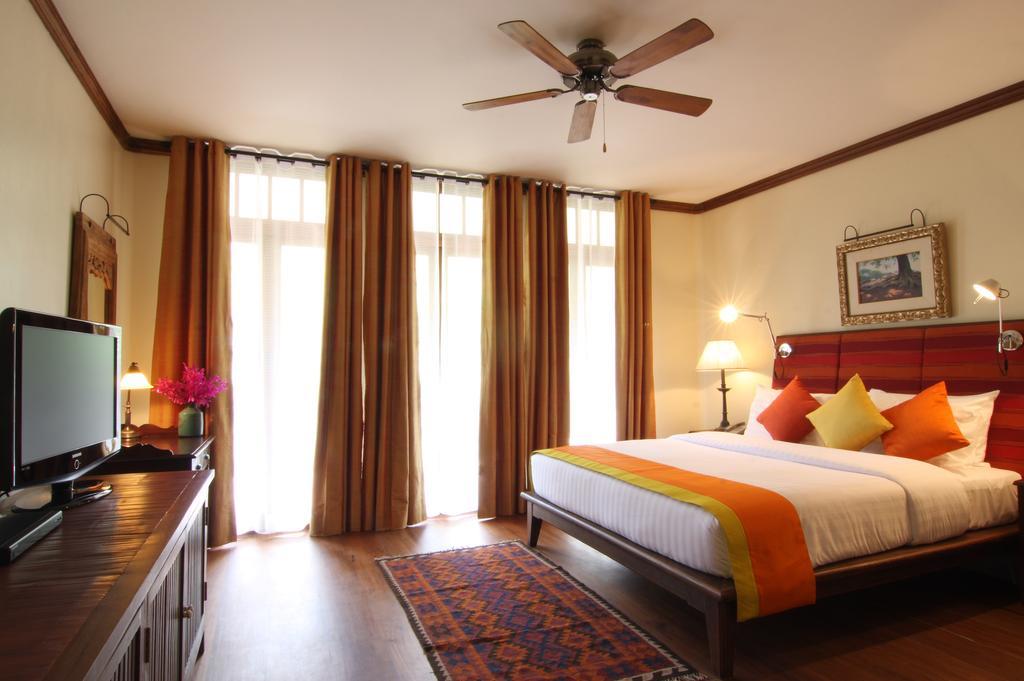 Studio,1437216418:JPEG