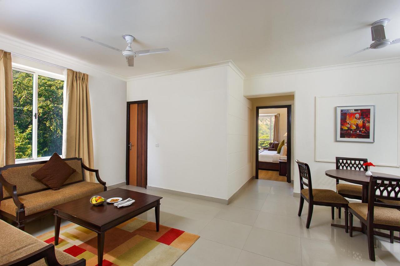 Two Bedroom Apartment (Garden/Hill Facing)