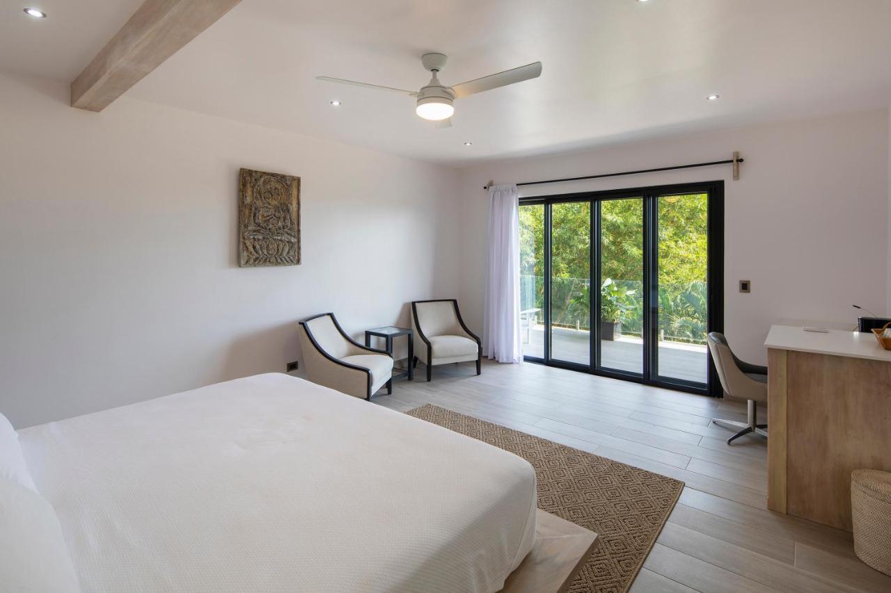 King Room with Pool View