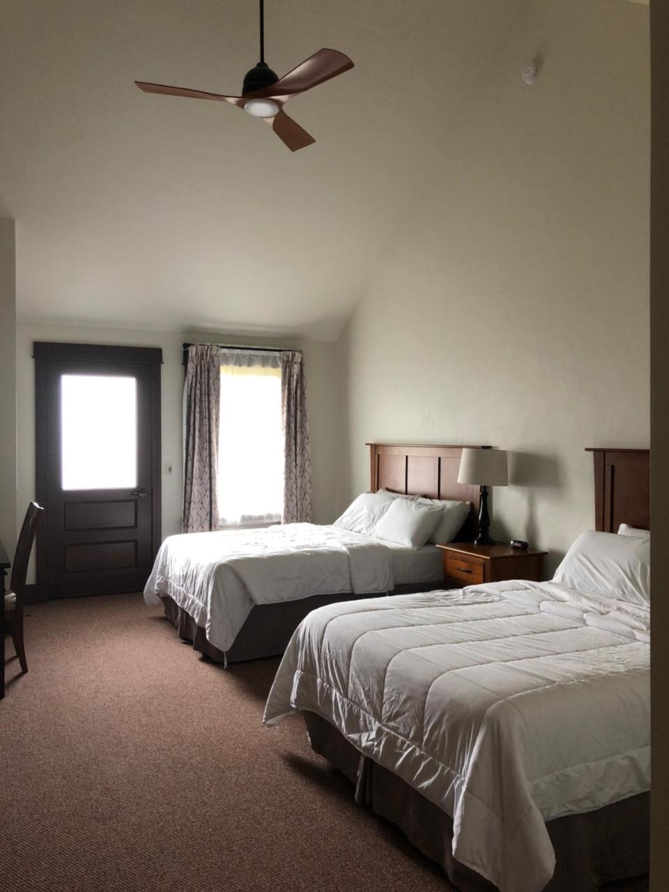 One-Bedroom Apartment,749573882:JPEG