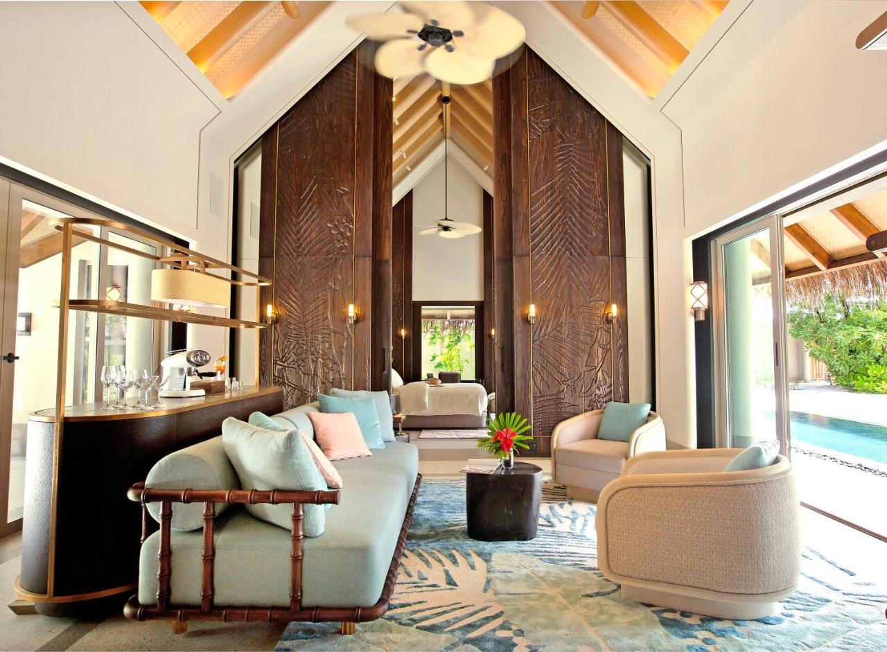 Luxe Strandvilla met Zwembad
