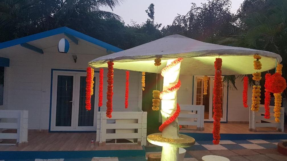 Cottage (2 Adults),769022140:JPEG