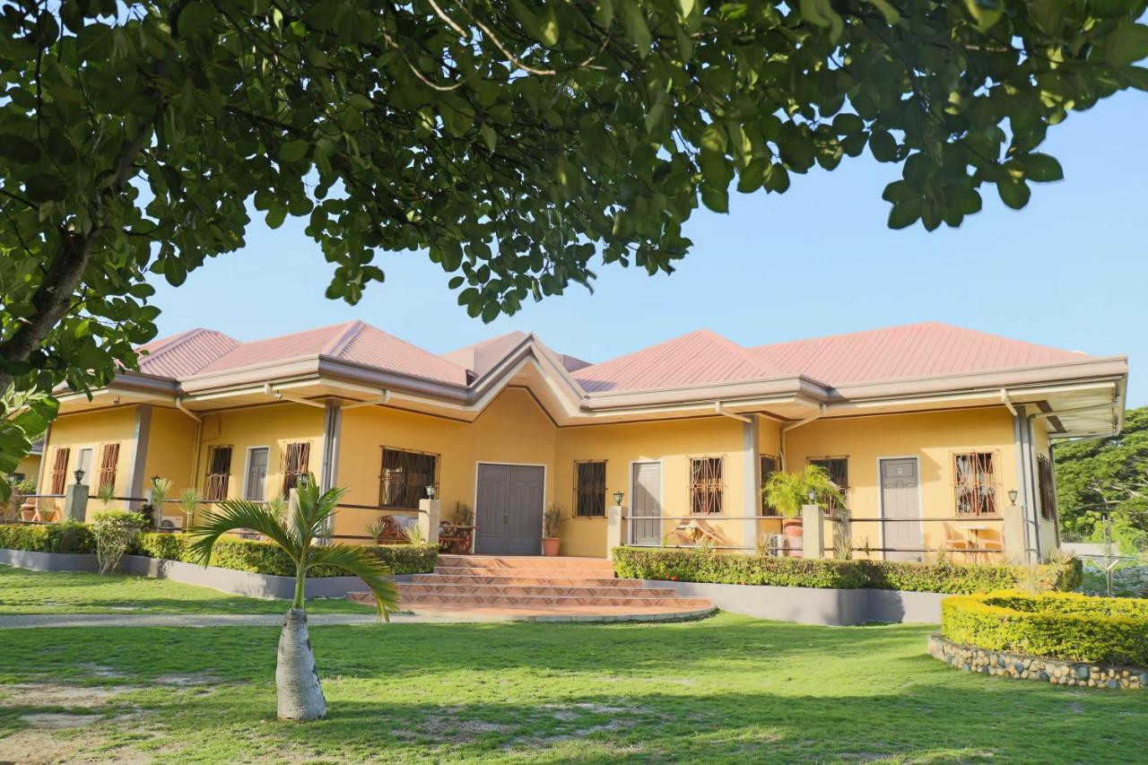 Deluxe Room,1602341816:JPEG