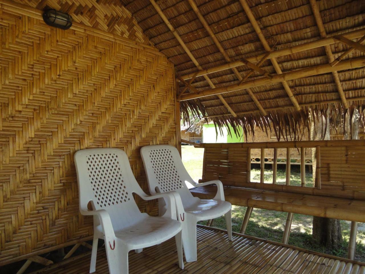 Bungalow with Garden View