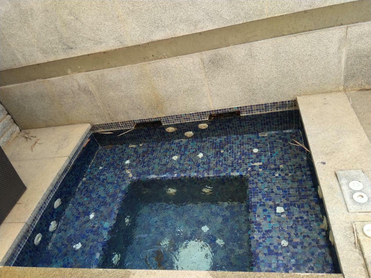 Jacuzzi Suite,1556119936:JPEG