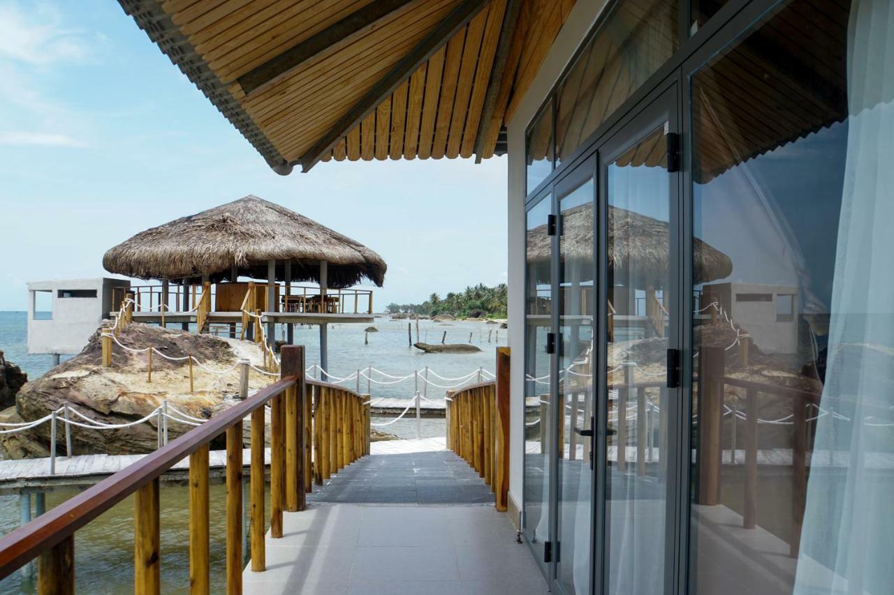 Villa - Beach Front,779589417:JPEG