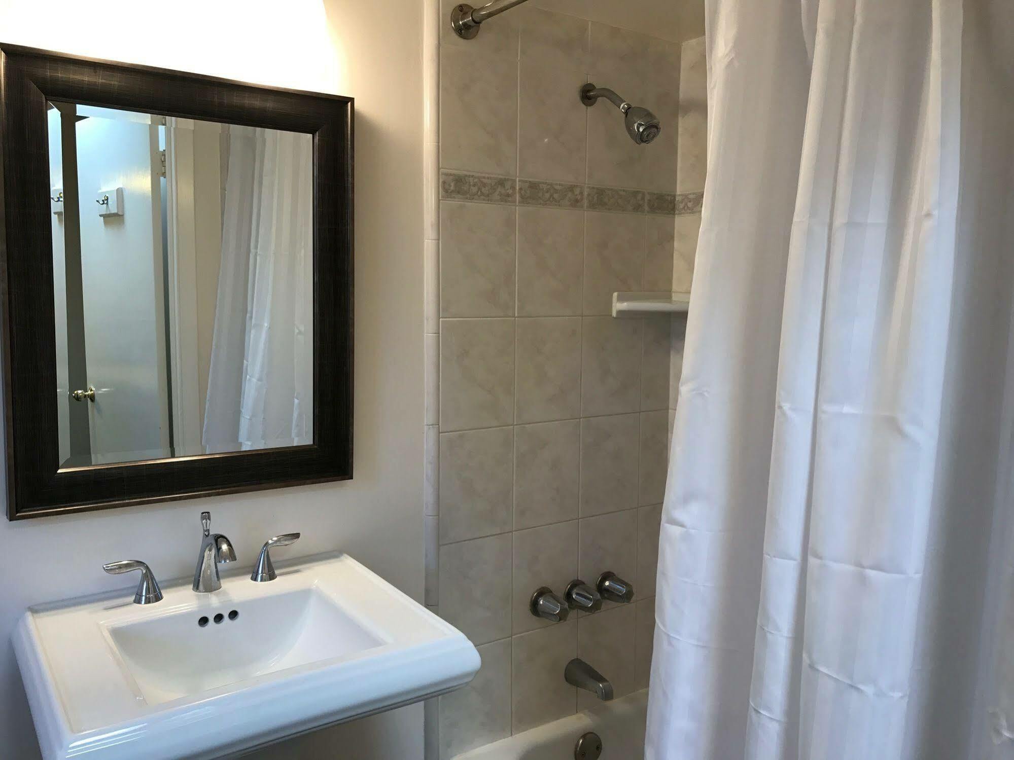 Superior Room, 1 King Bed & 1 Queen Bed,1206225277:JPEG