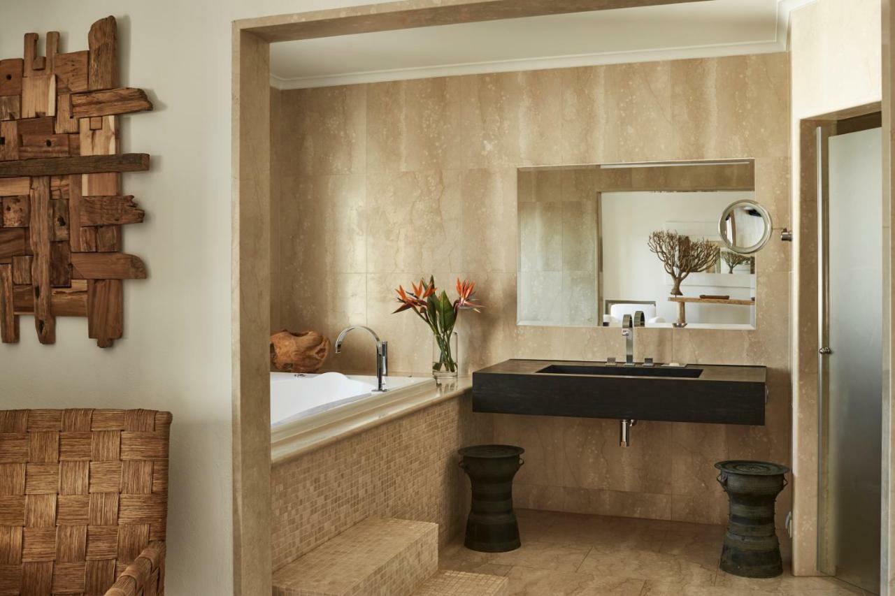 Royal Suite,807278064:JPEG