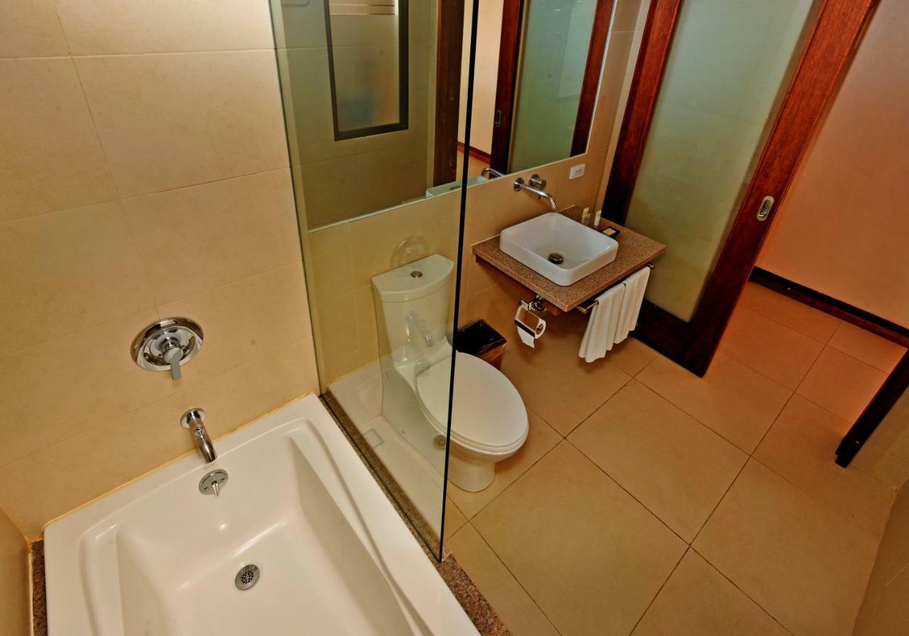 Deluxe North Wing,1213539088:JPEG