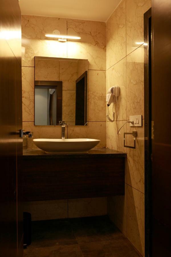 Deluxe Quadruple Room,812830365:JPEG