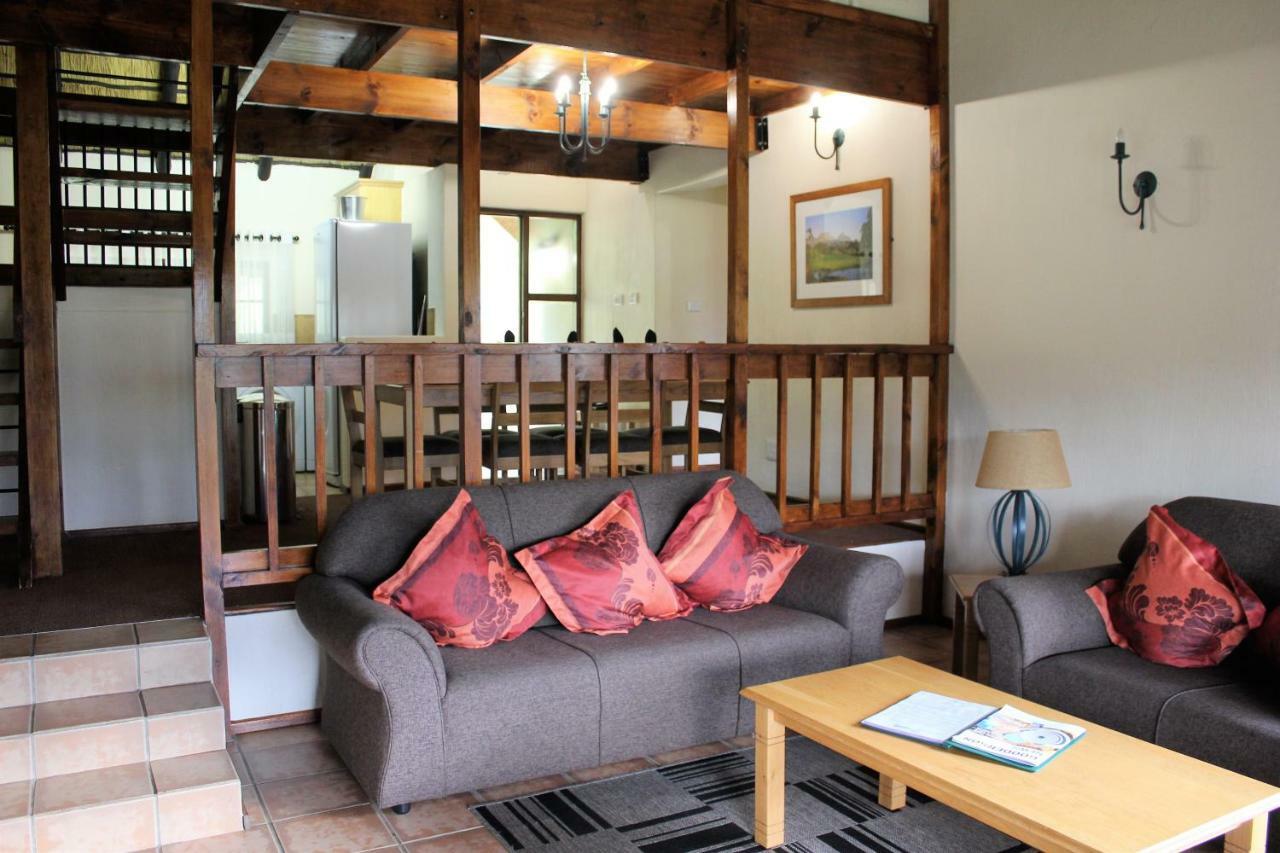 Chalet,815258267:JPEG