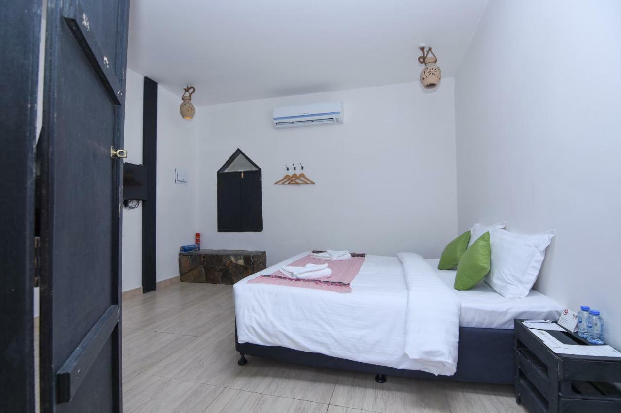 Standard Room,816203609:JPEG