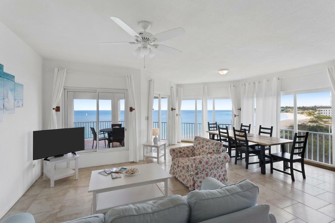 Two-Bedroom Apartment with Ocean View,817019564:JPEG
