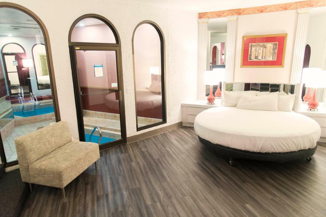 Garden of Eden Apple Suite,818376686:JPEG