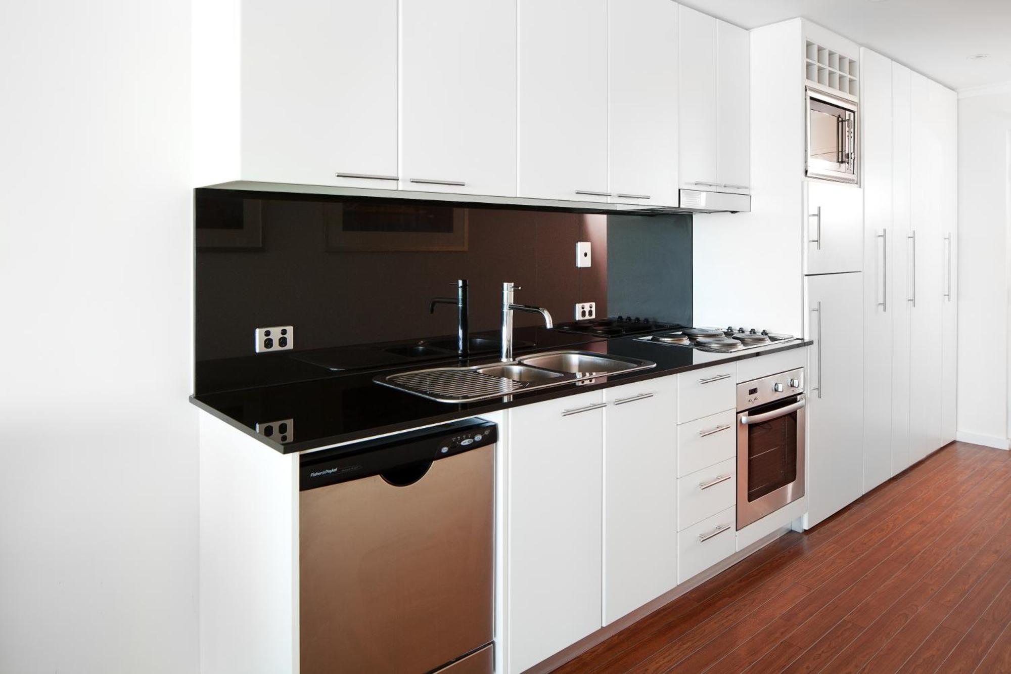 Two-Bedroom Apartment,825868568:JPEG