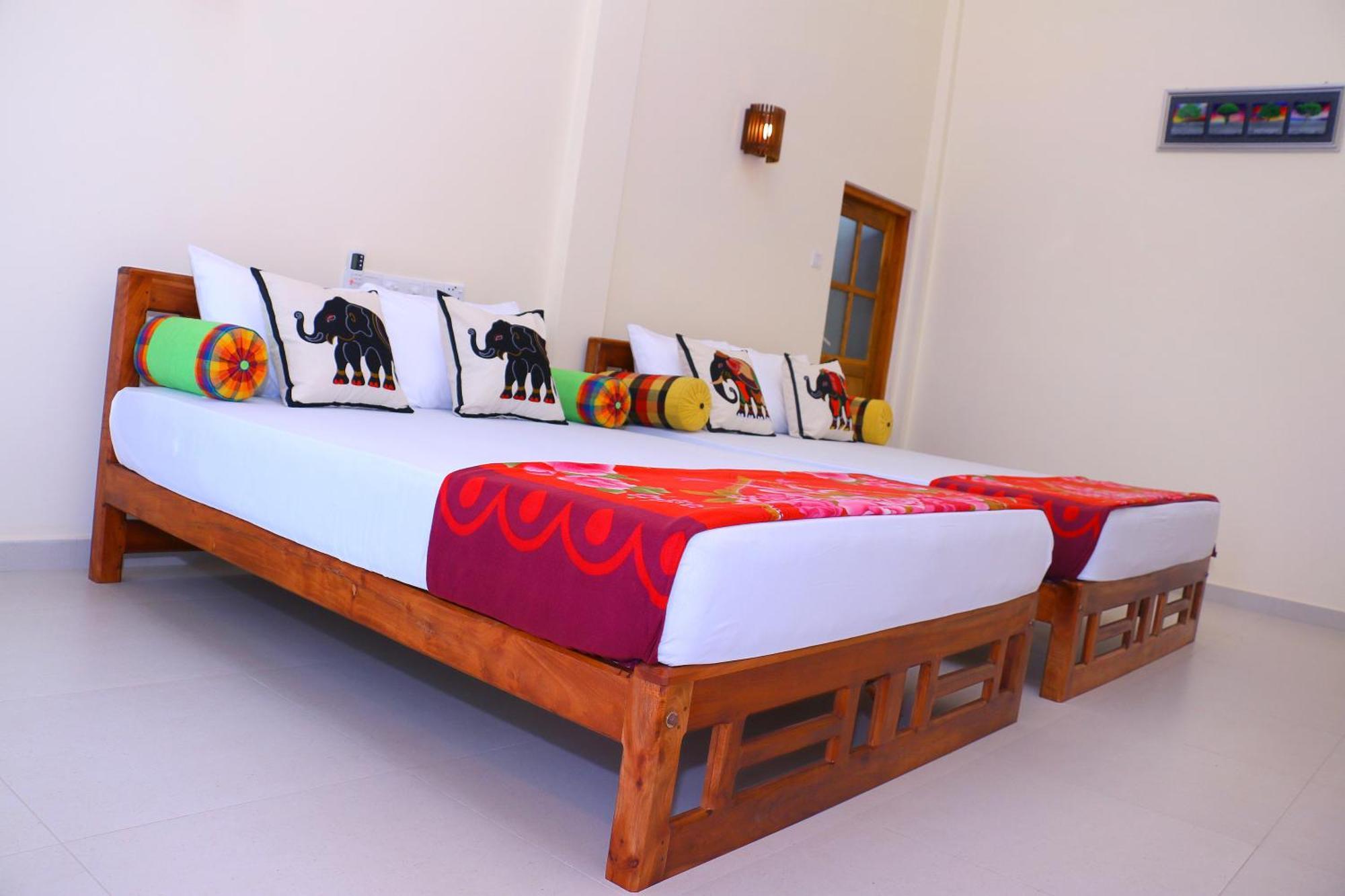 Deluxe Triple Room with Garden View,832555178:JPEG