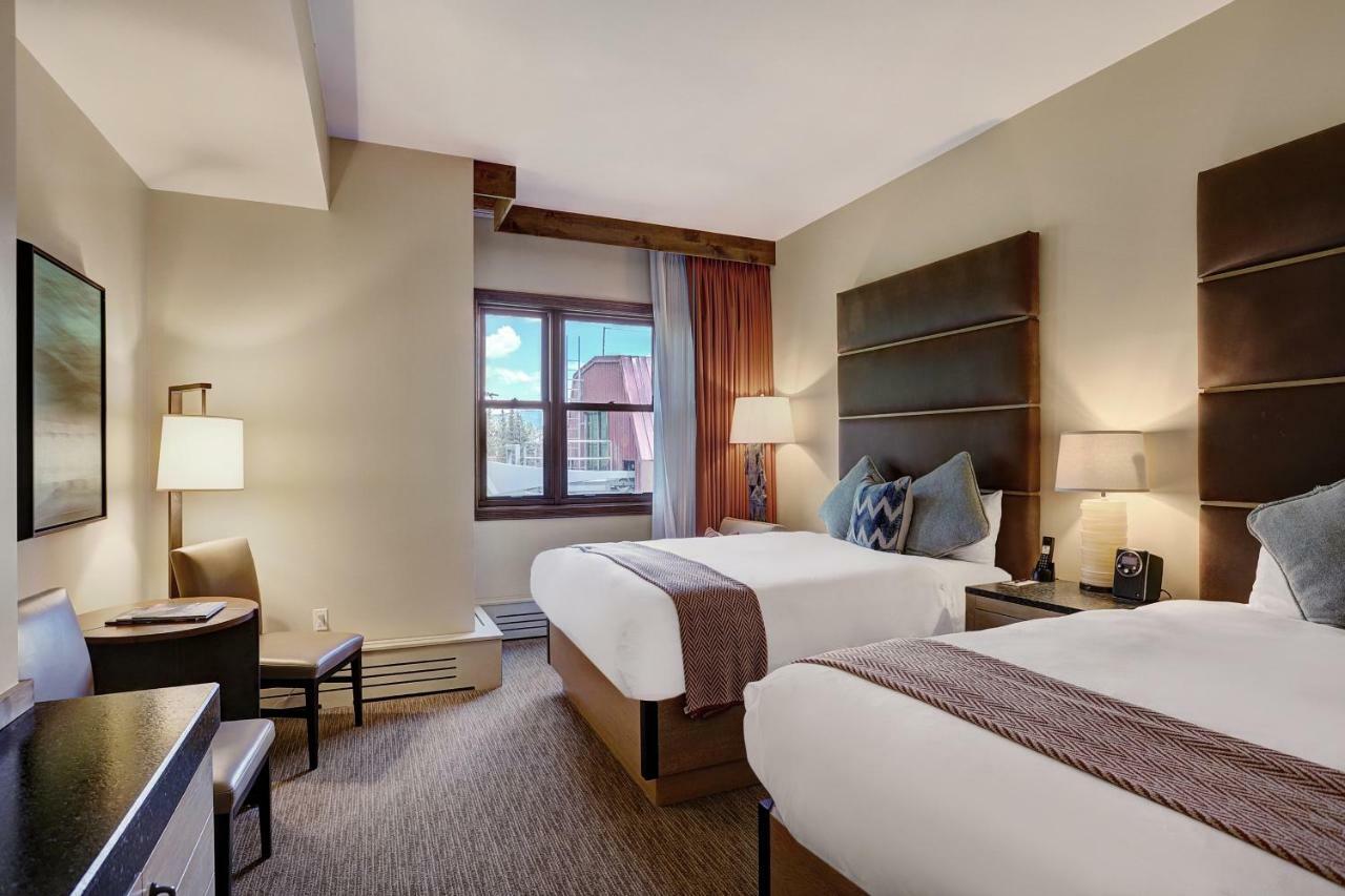 Lodge Room with Two Queen Beds,1214398432:JPEG