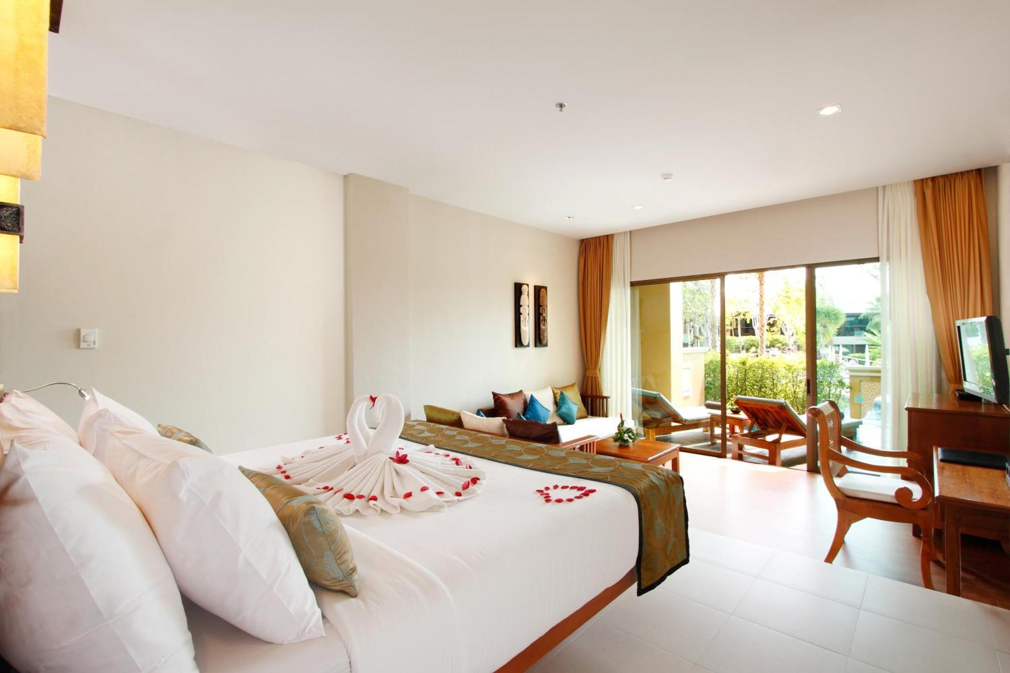 Deluxe Double Room Pool Access,1008452431:JPEG
