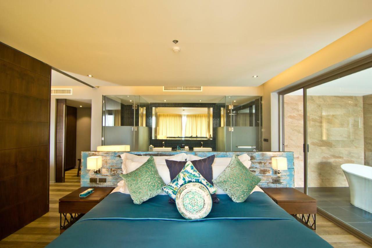 Luxury Suite